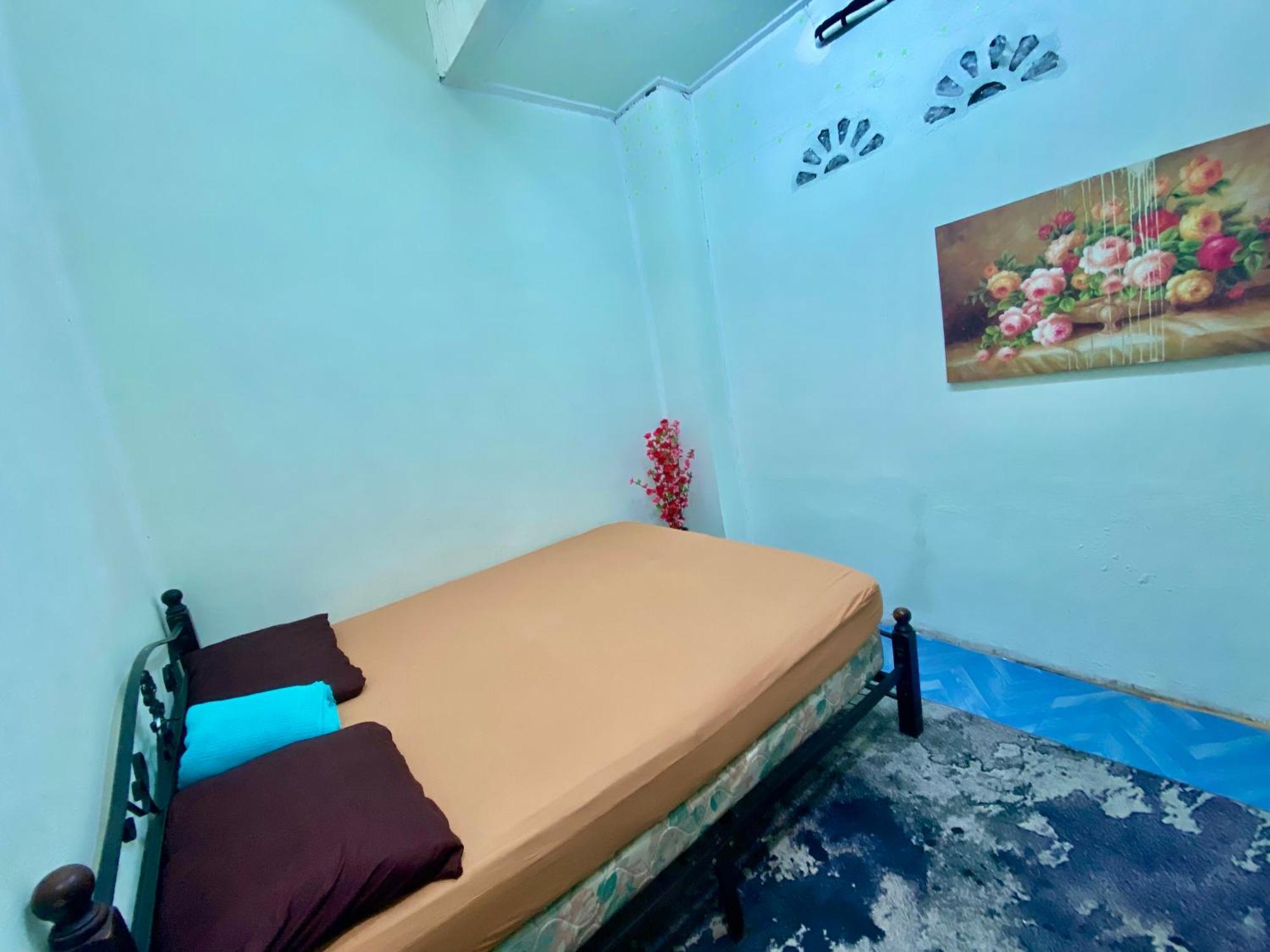 Umi Homestay Batu Buruk Kuala Terengganu Exterior foto